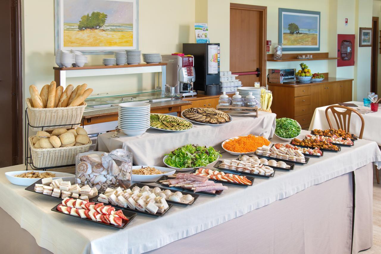 Hotel Igea Spiaggia 벨레지아아지마리나 외부 사진